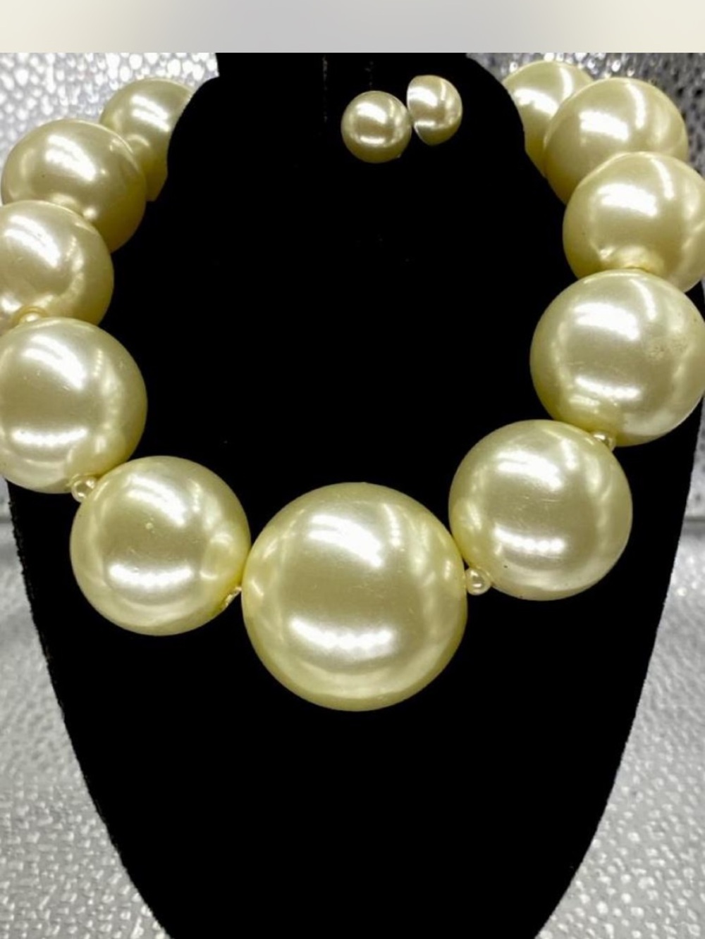 Lane Bryant “ Chunkeeey ^^^ Cream Pearl Statement Necklace /  Stud Earrings ***
